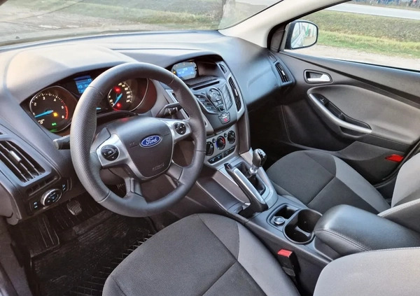 Ford Focus cena 25700 przebieg: 212000, rok produkcji 2012 z Buk małe 562